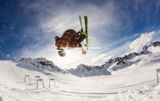 易胜博体育-欧洲一足球赛事引发球迷狂热，欧洲足球那点事