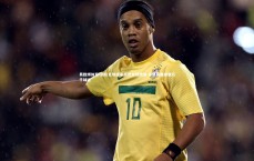 易胜博体育-洲际足球盛事点燃全球激情 绿茵风暴席卷万千球迷